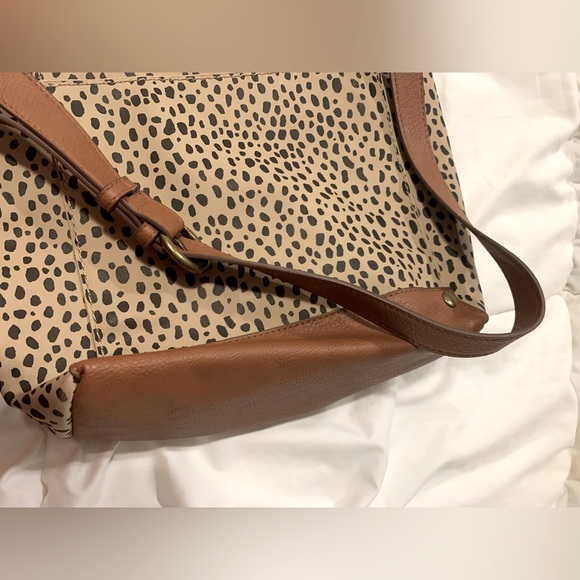 Universal Thread Leopard Print Crossbody bag - Picture 6 of 6